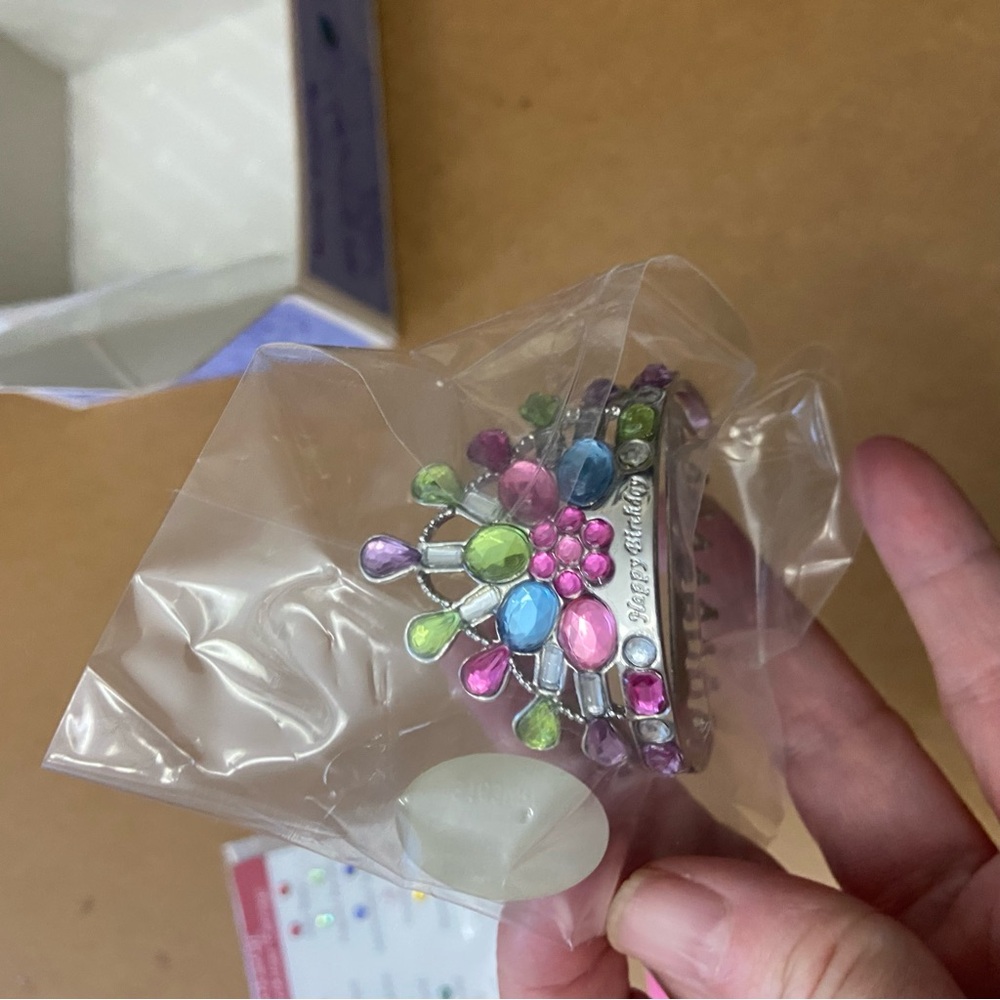 NIB American Girl Birthday Accessories Box 2014 - Picture 6 of 10
